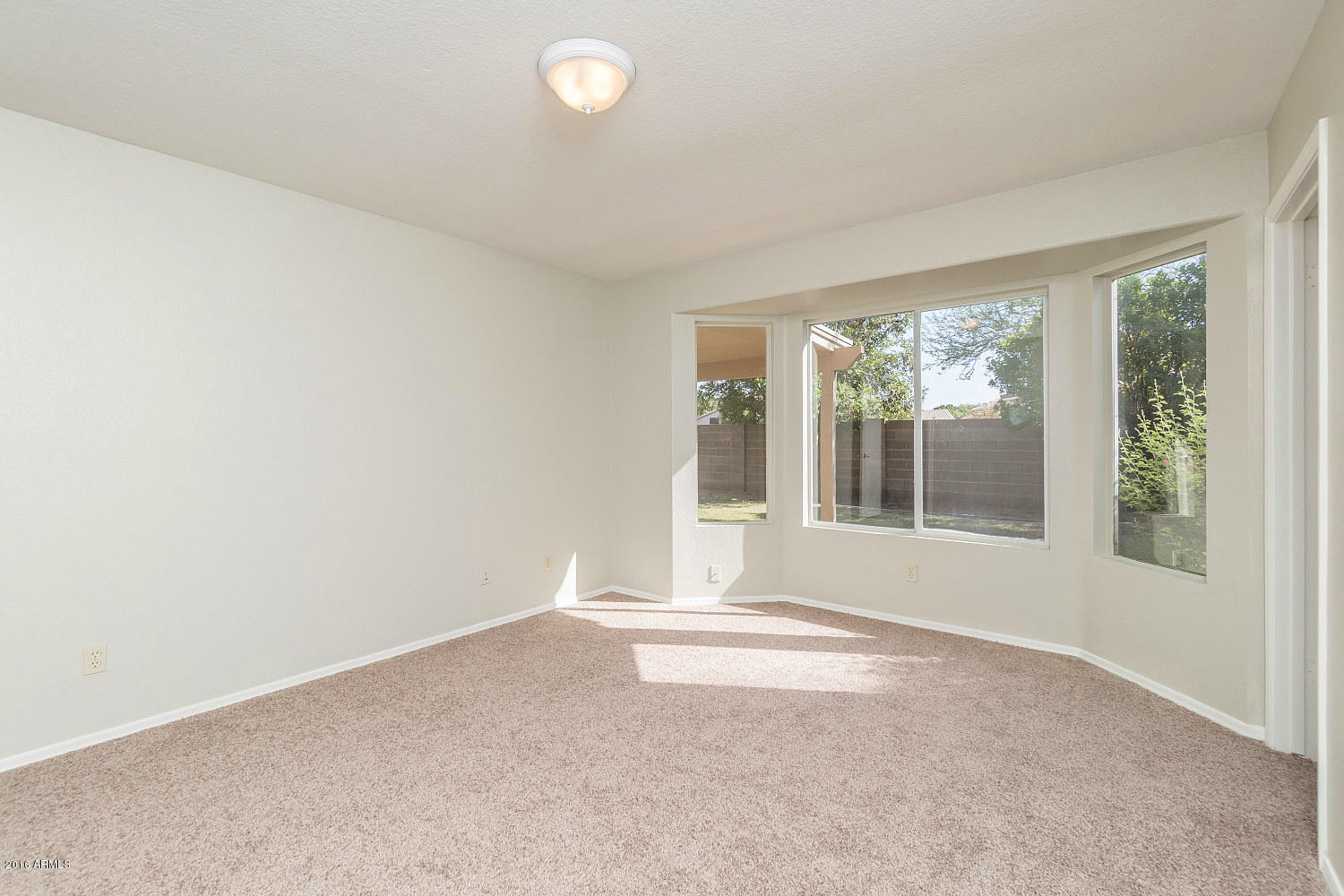 425 West Smoke Tree Road Gilbert, AZ 85233 - Photo 10 of 18 HRM11303_web