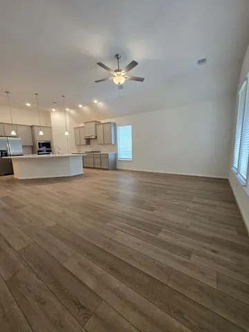 $2,800 | 1420 Florecer Lane, Magnolia, TX 77354