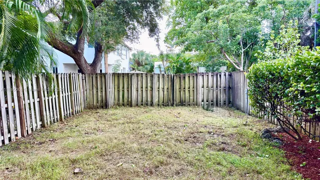 $3,990 | 210 Southwest 9th Street, Unit 210, Fort Lauderdale, FL 33315