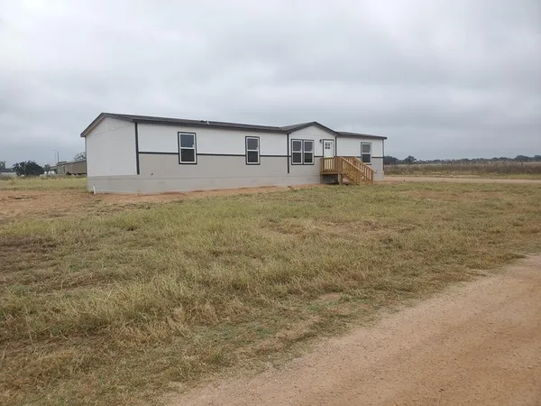 $299,900 | 110 Deer Ridge, Mason, TX 76856