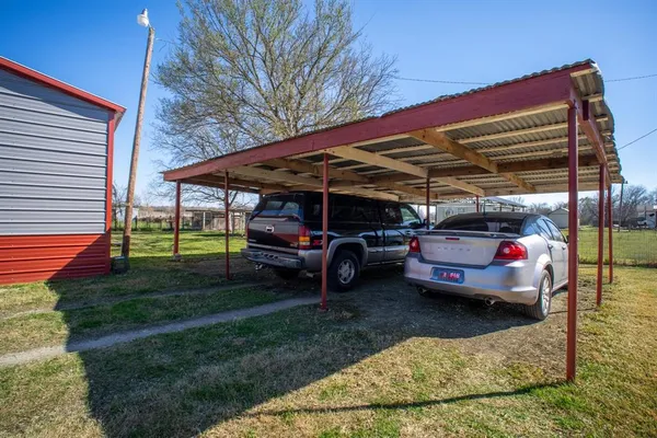 $244,900 | 108 South Ave C, Wortham, TX 76693