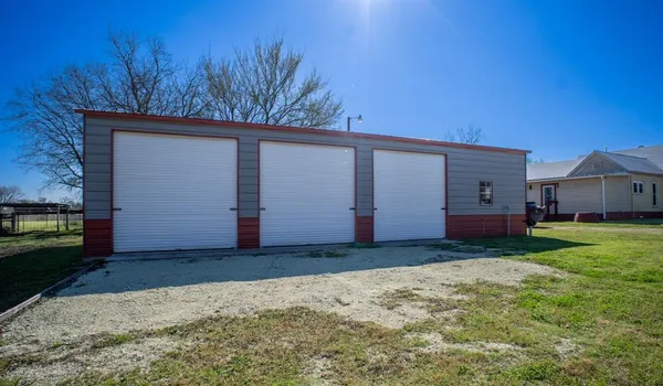 $244,900 | 108 South Ave C, Wortham, TX 76693