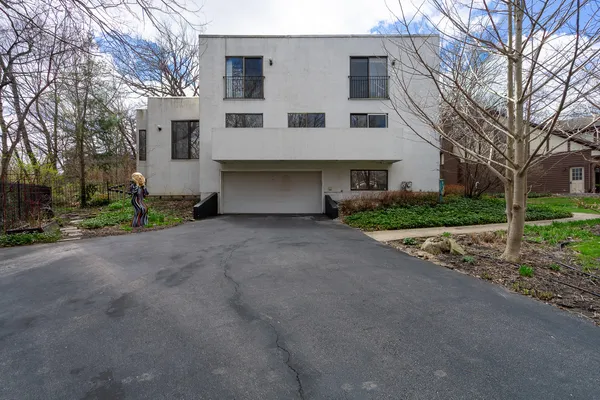 $499,900 | 324 Gina Drive, New Lenox, IL 60451