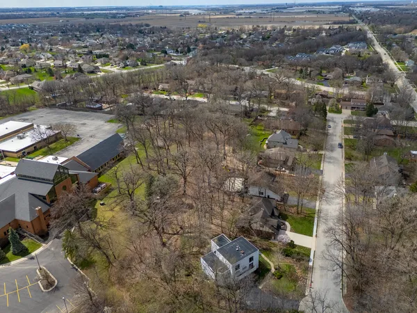 $499,900 | 324 Gina Drive, New Lenox, IL 60451