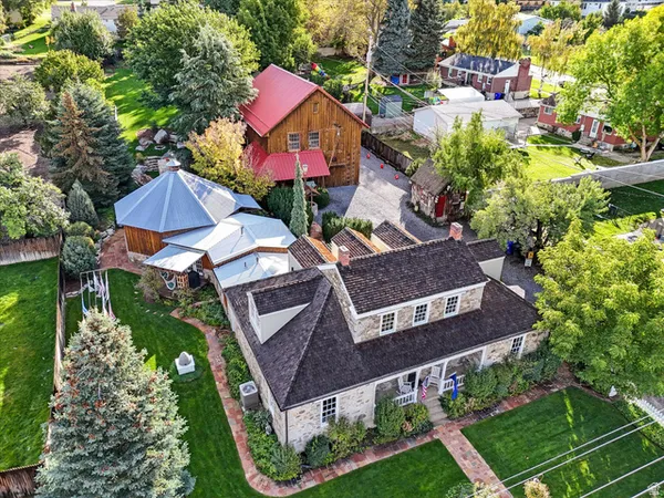 $1,650,000 | 252 North 400 East, Centerville, UT 84014