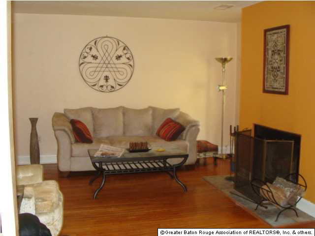 8984 Meadowood Street Baton Rouge, LA 70815 - Photo 2 of 20 Gallery Image 2