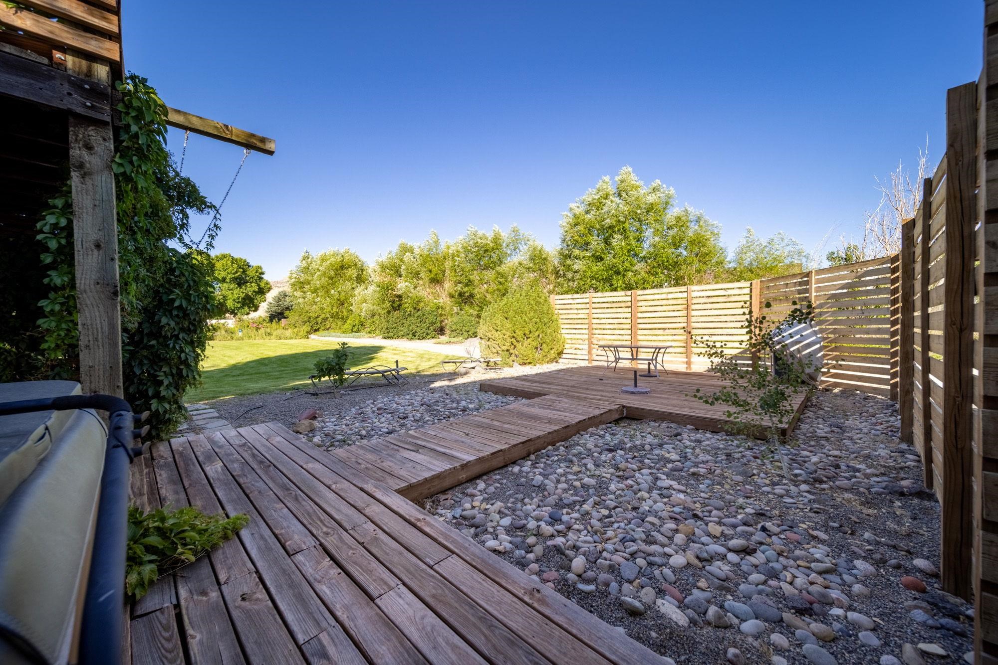 623 Sobre El Rio Drive Palisade, CO 81526 - Photo 25 of 28 a view of a backyard