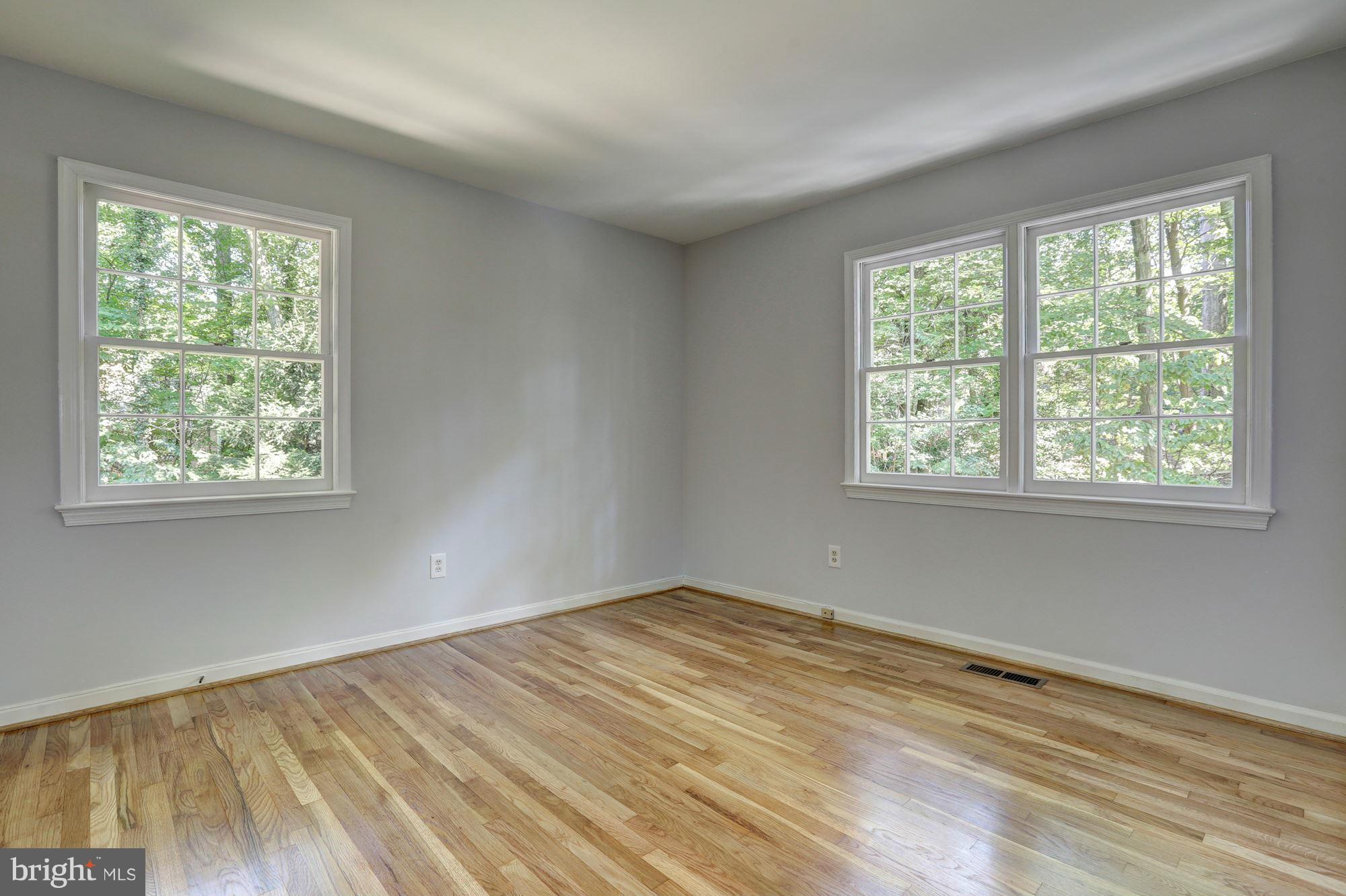 11805 Hunting Ridge Court Potomac, MD 20854 - Photo 22 of 30 Bedroom #5
