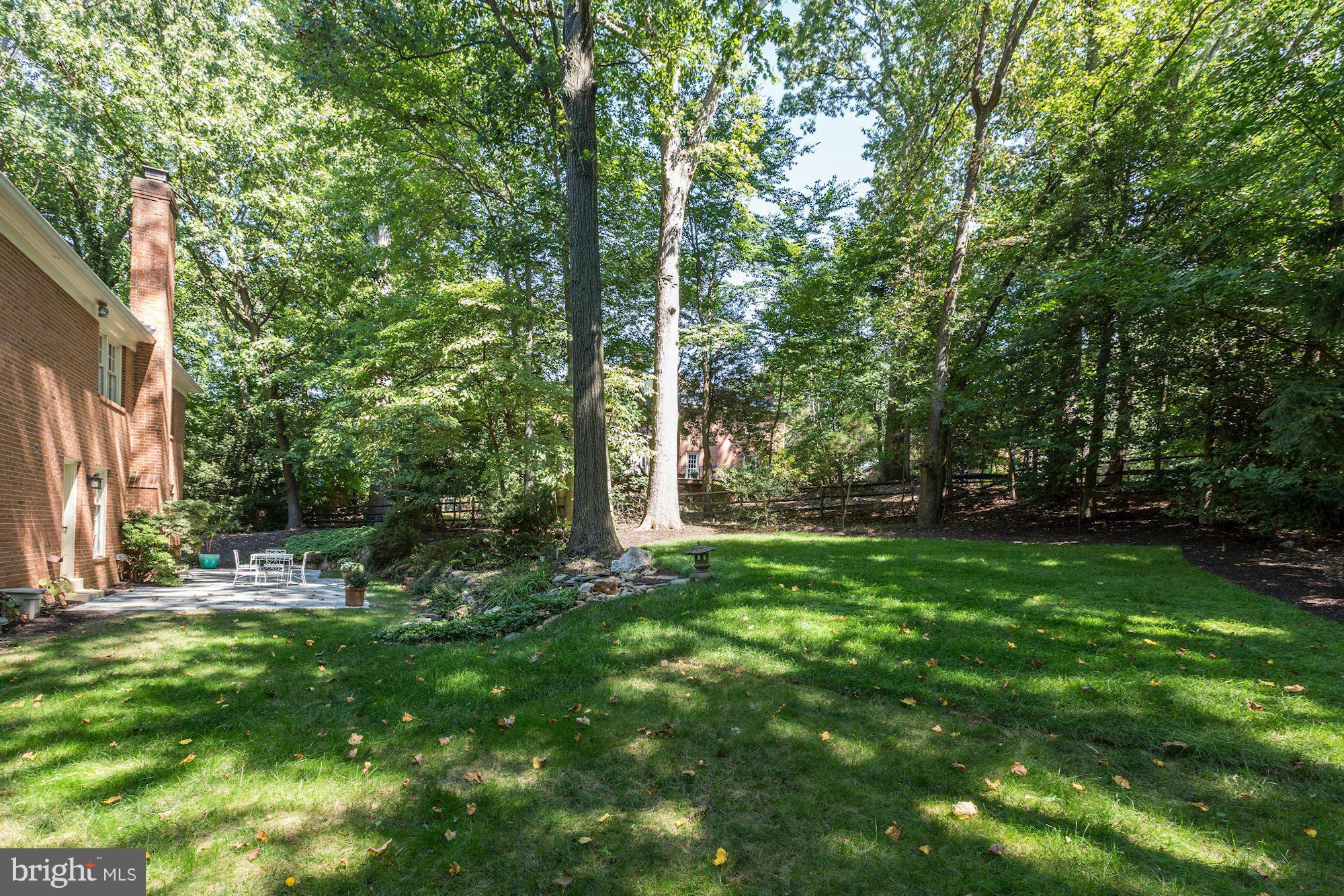 11805 Hunting Ridge Court Potomac, MD 20854 - Photo 25 of 30 Grassy Yard