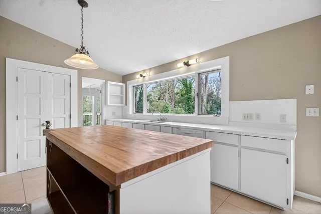 $394,900 | 724 Camellia Drive, LaGrange, GA 30240