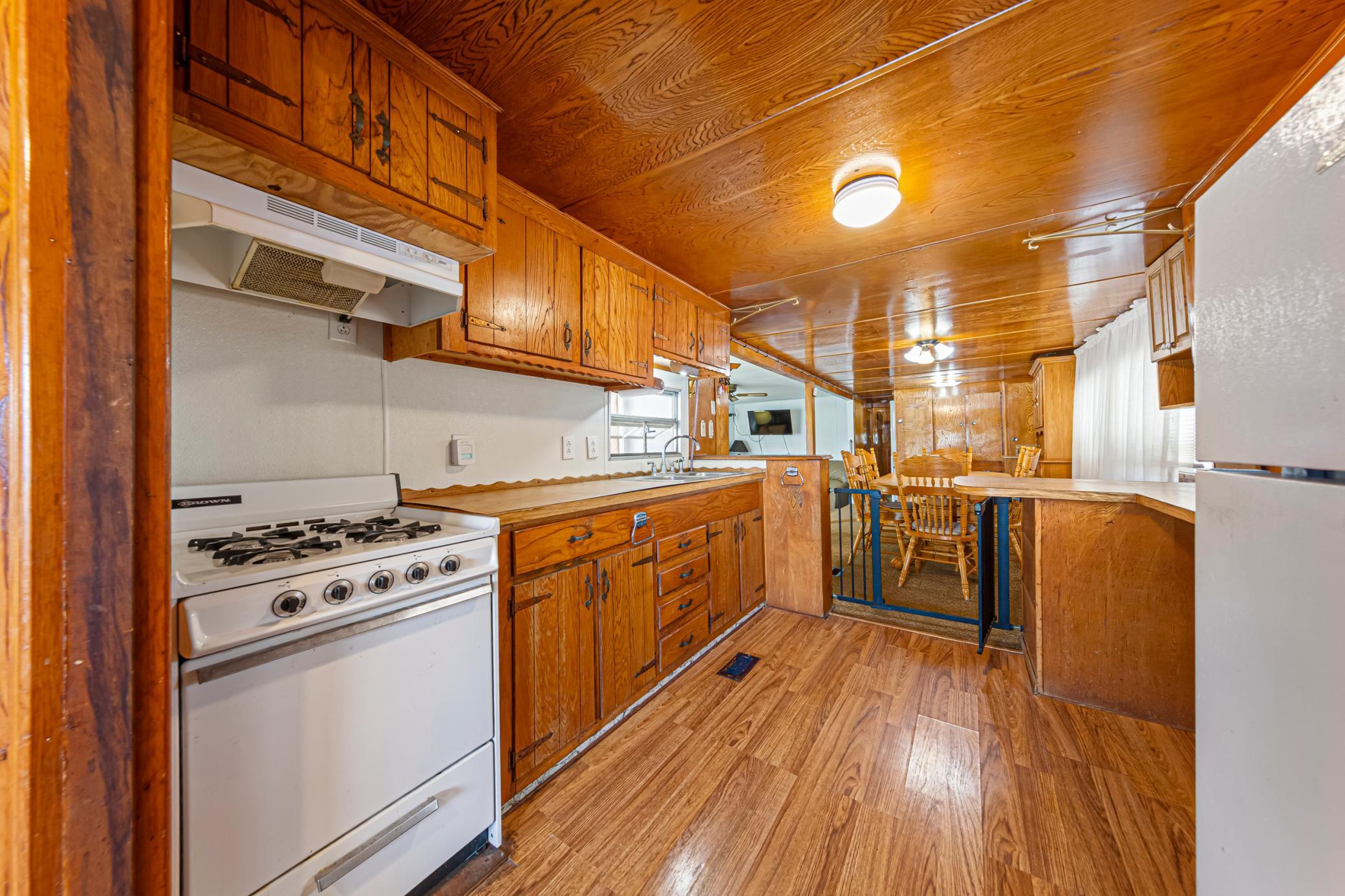 7008 Laura Lane Cleveland, MN 56017 - Photo 9 of 26