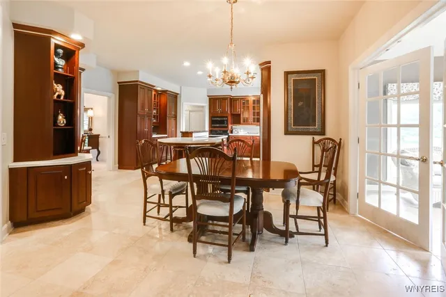 $1,299,000 | 7 Beauclaire Lane, Perinton, NY 14450