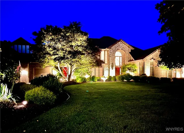 $1,299,000 | 7 Beauclaire Lane, Perinton, NY 14450