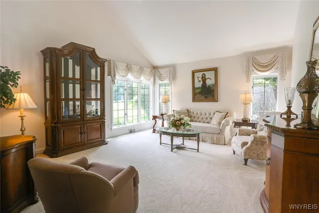 $1,299,000 | 7 Beauclaire Lane, Perinton, NY 14450