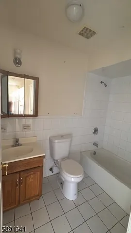 $1,092 | 620 1st Avenue, Unit 102, Elizabeth, NJ 07206