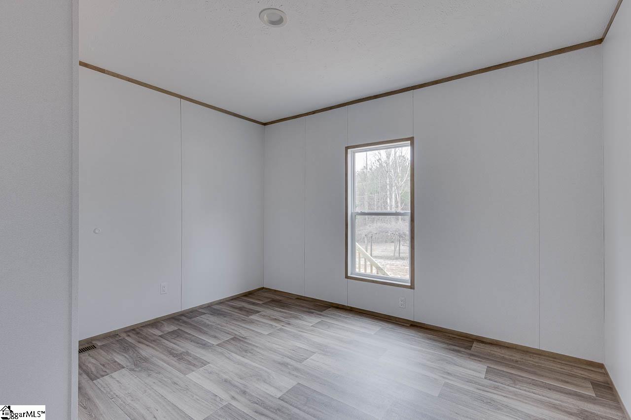 844 Black Snake Road Easley, SC 29640 - Photo 13 of 26