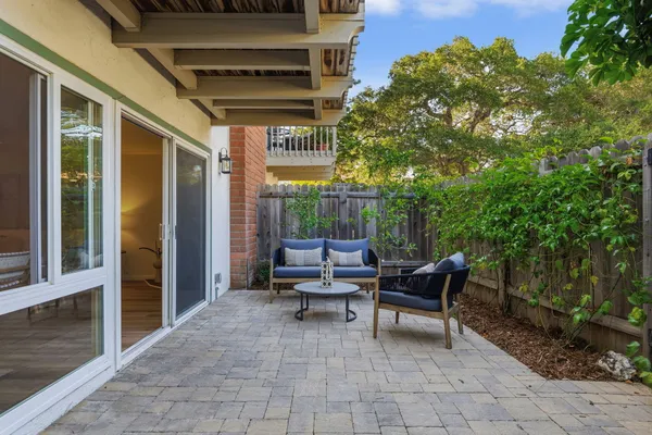 $1,129,000 | 2630 State Street, Unit 7, Santa Barbara, CA 93105