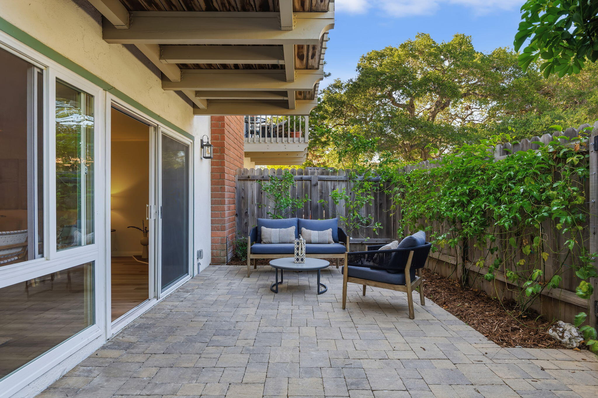 2630 State Street, Unit 7 Santa Barbara, CA 93105 - Photo 11 of 27 11-Patio