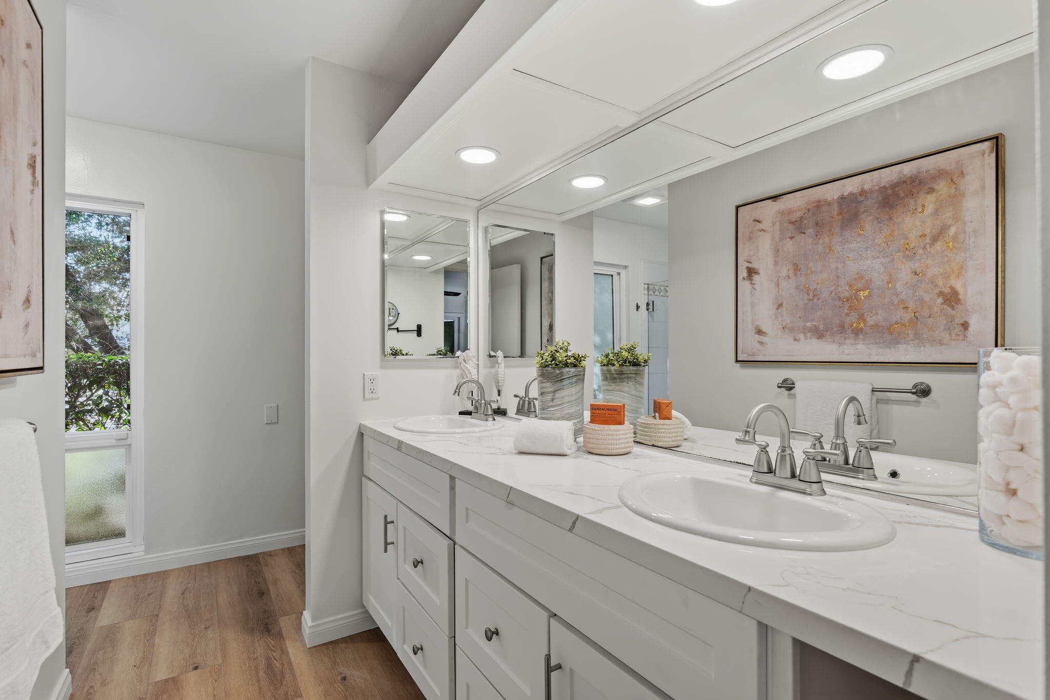 2630 State Street, Unit 7 Santa Barbara, CA 93105 - Photo 17 of 27 17-Primary Bathroom