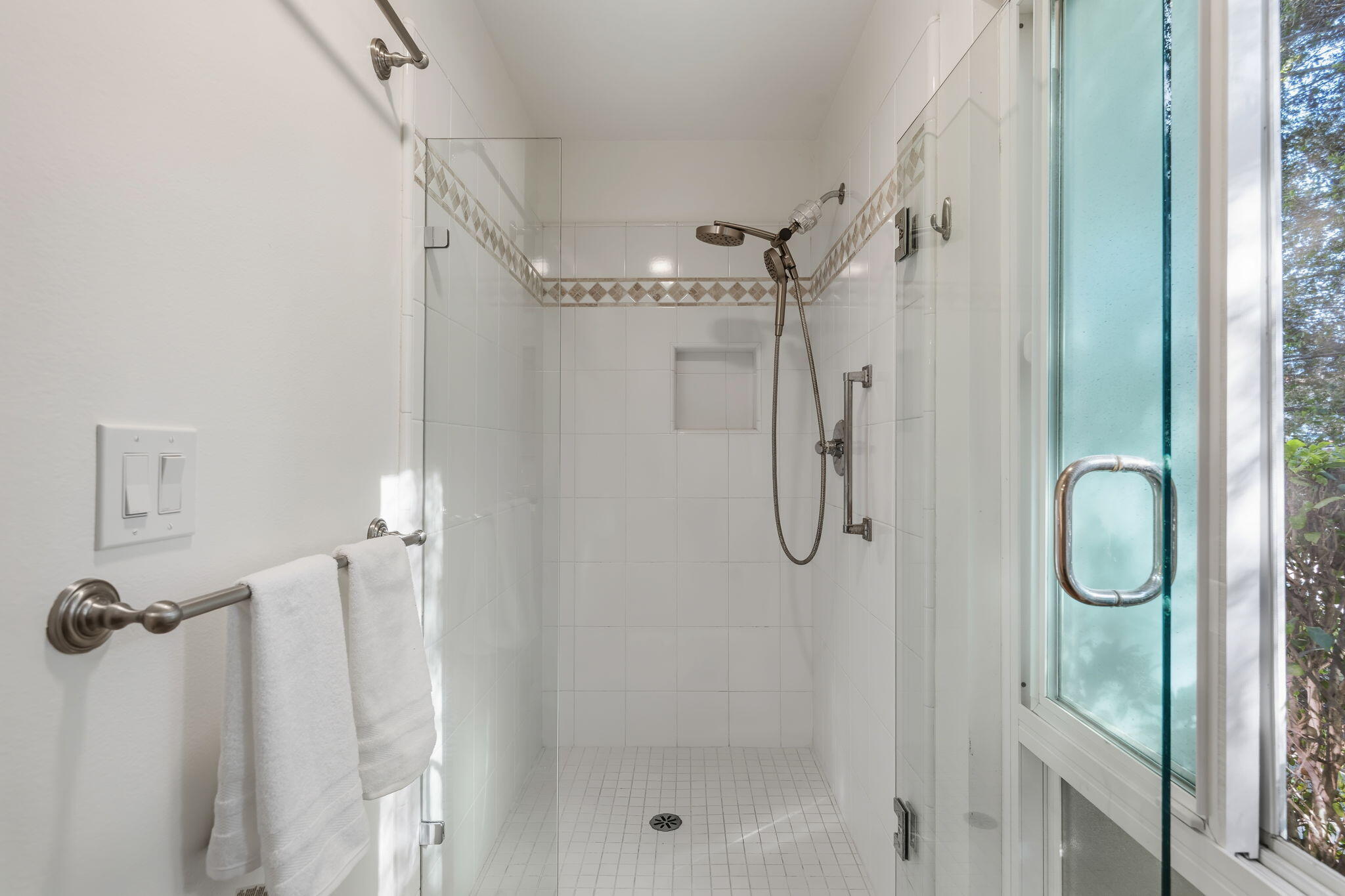 2630 State Street, Unit 7 Santa Barbara, CA 93105 - Photo 18 of 27 18-Primary Bathroom