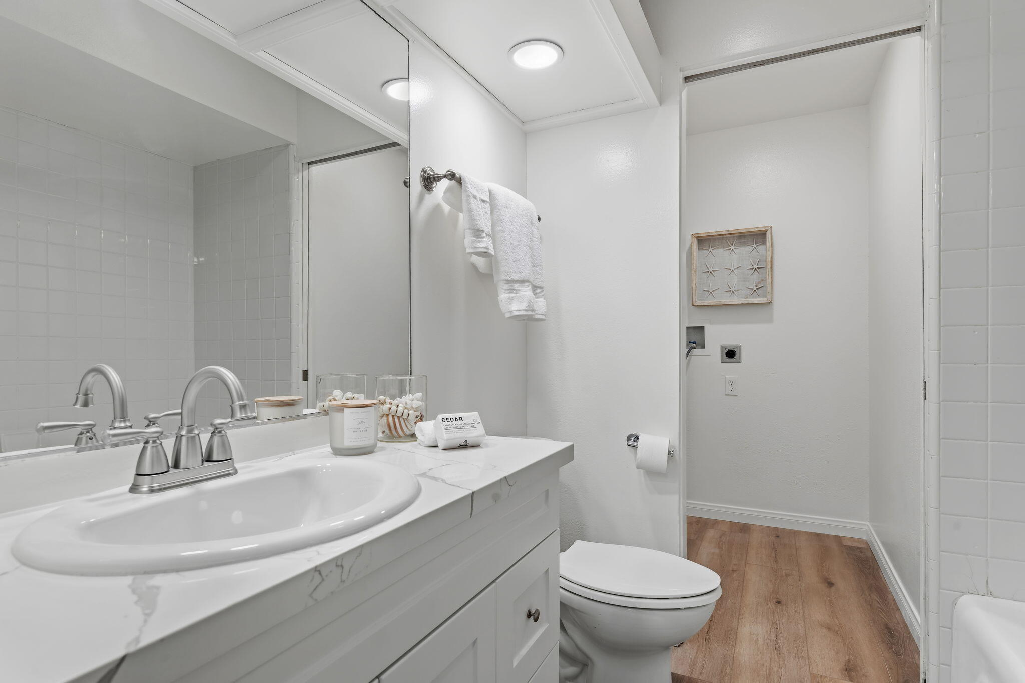 2630 State Street, Unit 7 Santa Barbara, CA 93105 - Photo 22 of 27 22-Bathroom 2