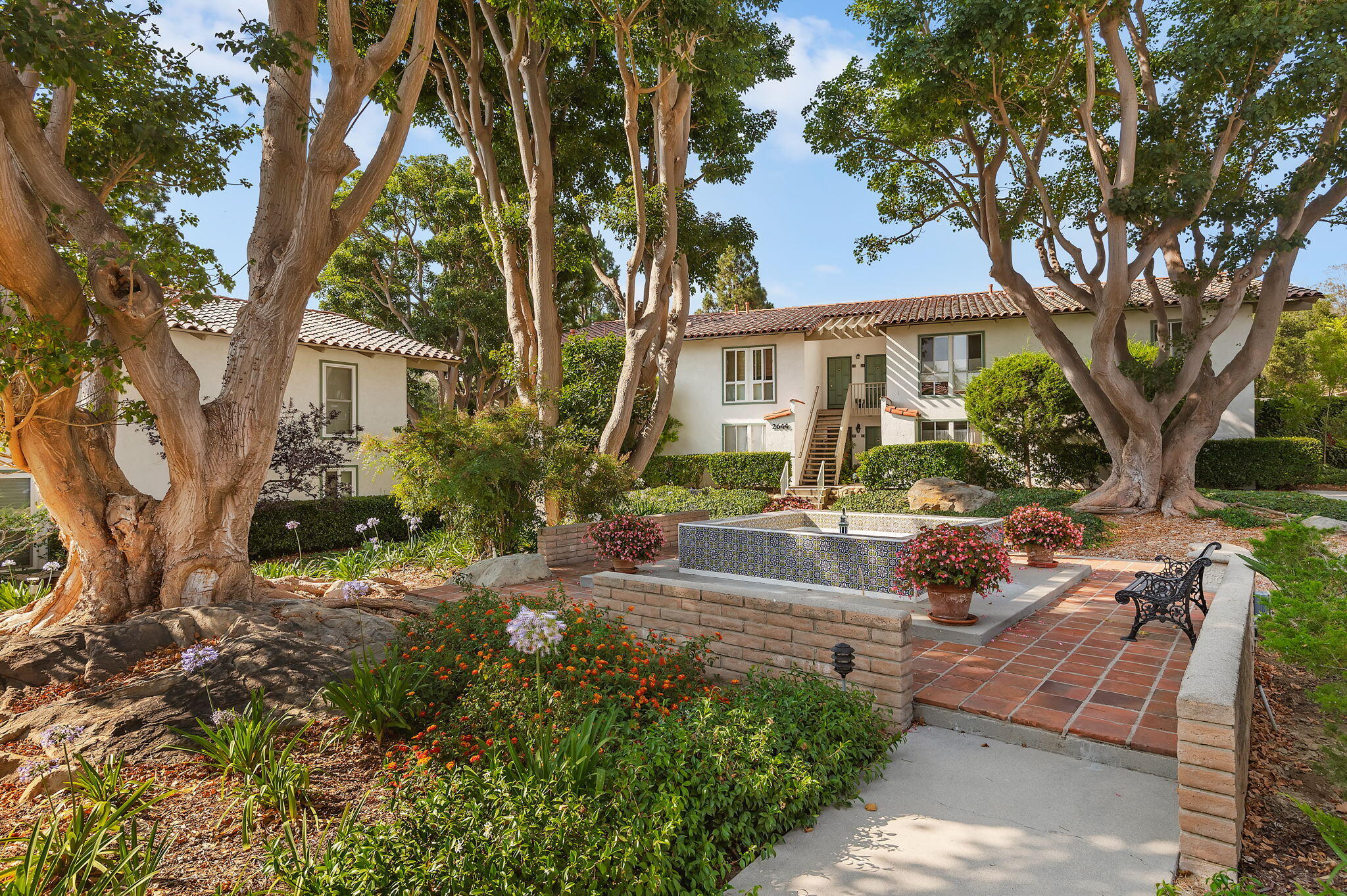2630 State Street, Unit 7 Santa Barbara, CA 93105 - Photo 24 of 27 24-Los Encinos Common Areas