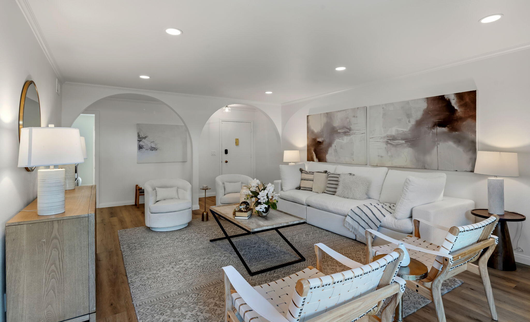 2630 State Street, Unit 7 Santa Barbara, CA 93105 - Photo 5 of 27 05-Living Room