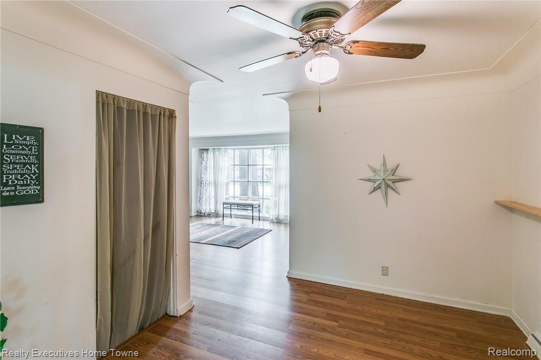 3244 Riverside Drive Port Huron, MI 48060 - Photo 19 of 23 3244 Riverside Dr-22.JPG