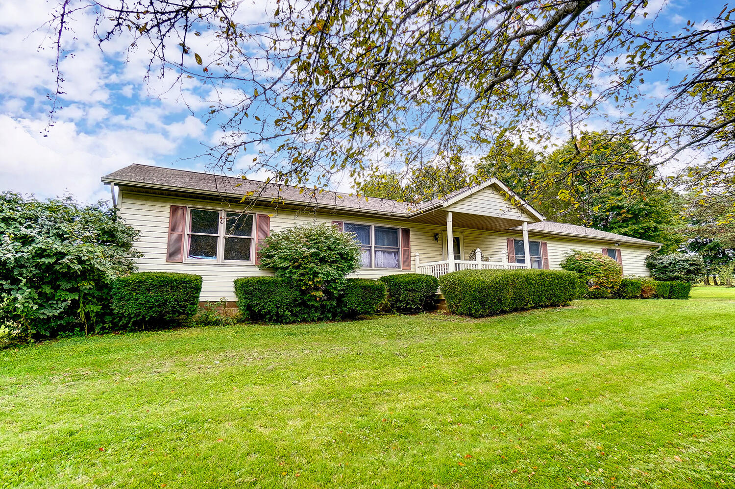 7443 Coffin Station Road Springfield, OH 45502 - Photo 3 of 52