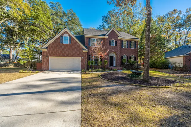 $630,000 | 8708 Chamblee Court, North Charleston, SC 29420