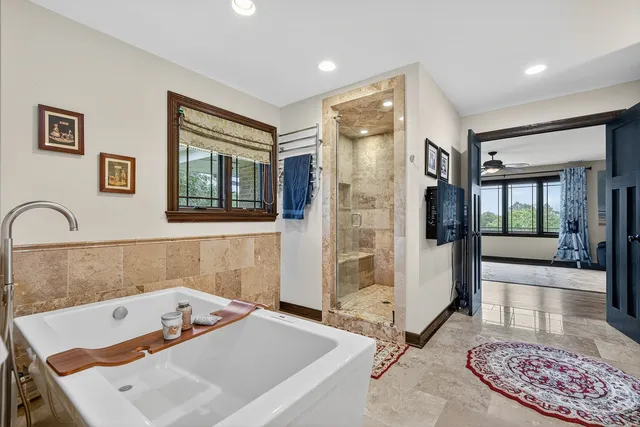 $1,250,000 | 1886 West Clover Drive, Inverness, IL 60067