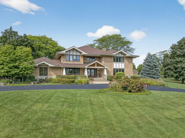 $1,250,000 | 1886 West Clover Drive, Inverness, IL 60067