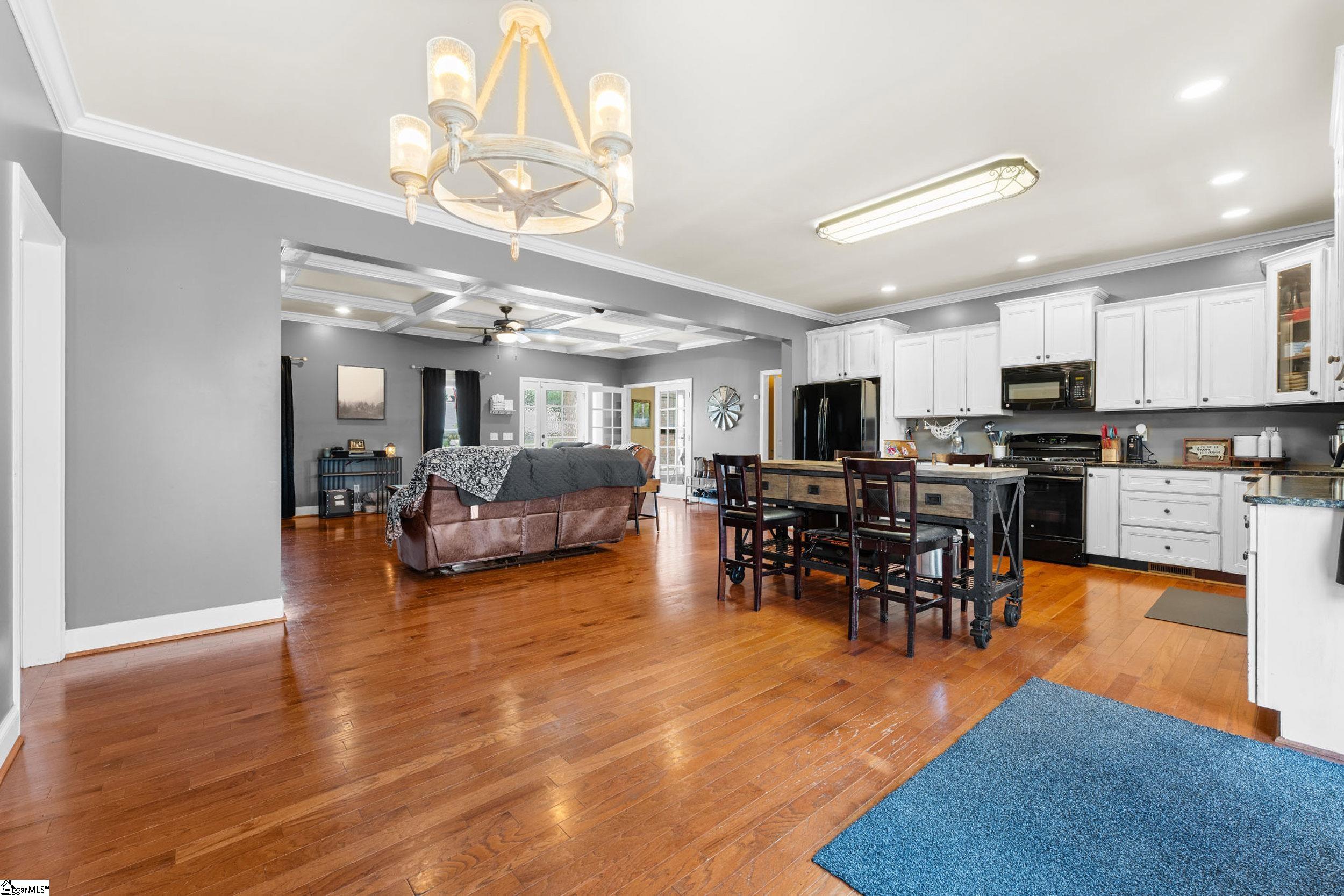 4401 Parris Bridge Road Boiling Springs, SC 29316 - Photo 11 of 44