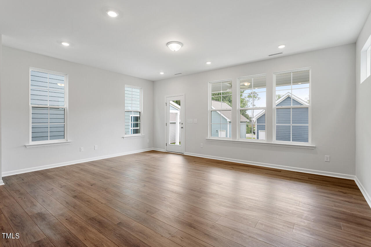 113 Savannah Moss Way Raleigh, NC 27603 - Photo 11 of 22 Sun-filled Great Room