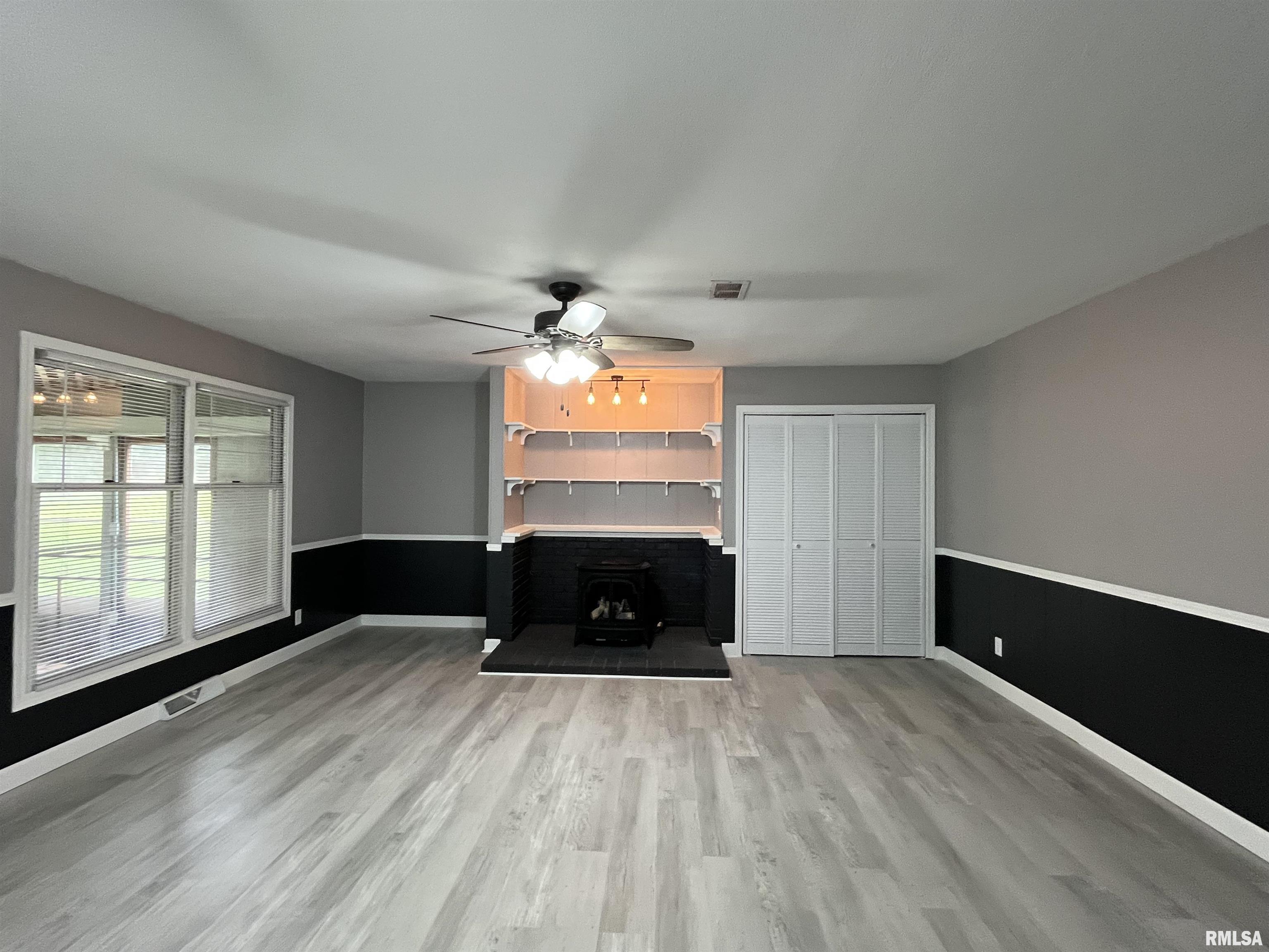 26 Circle Drive Springfield, IL 62703 - Photo 8 of 40