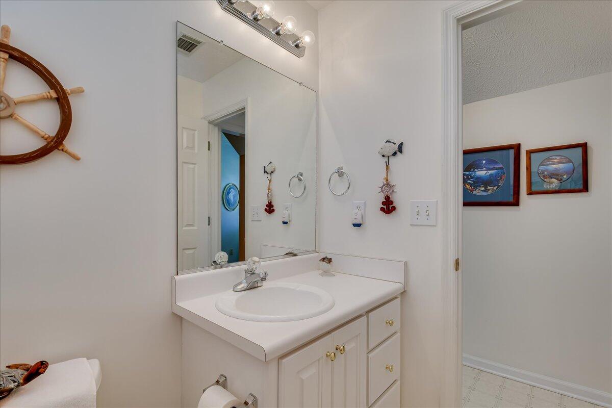 2008 Gregory Lake Road North Augusta, SC 29860 - Photo 50 of 56 Upstairs Jack & Jill bathroom.