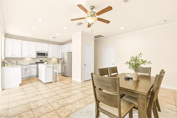 $2,250 | 1757 Sierra Crest Drive, Houston, TX 77080