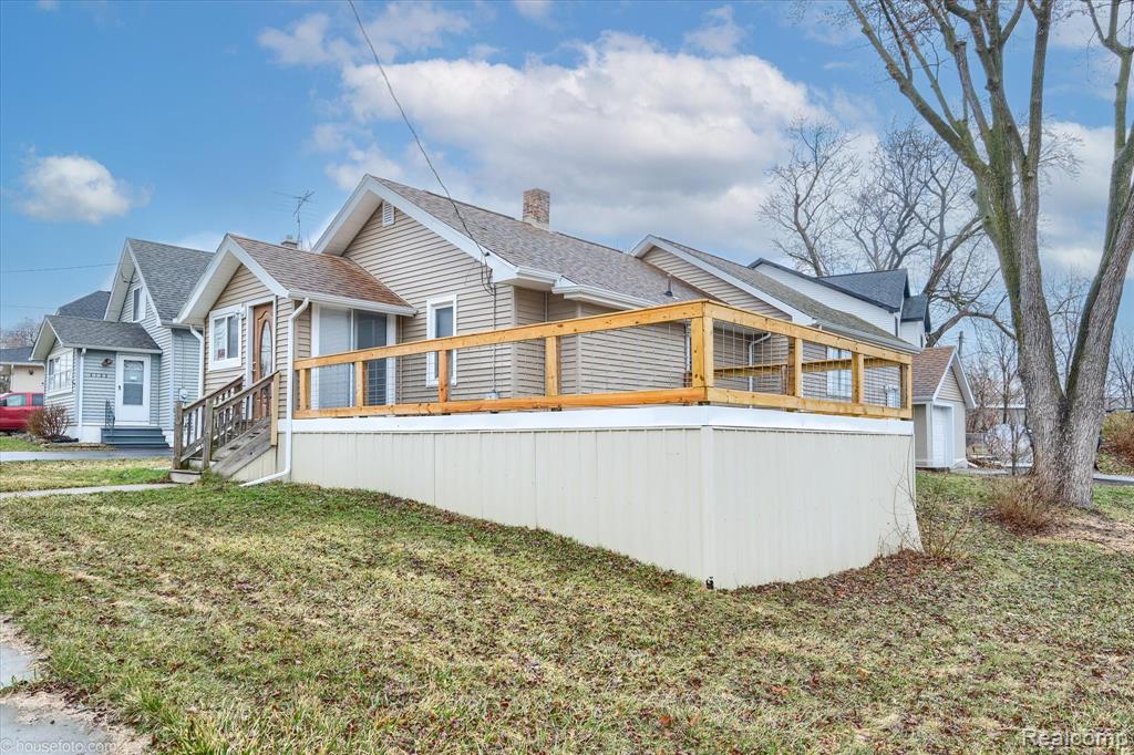 2127 Kenneth Street Burton, MI 48529 - Photo 1 of 49