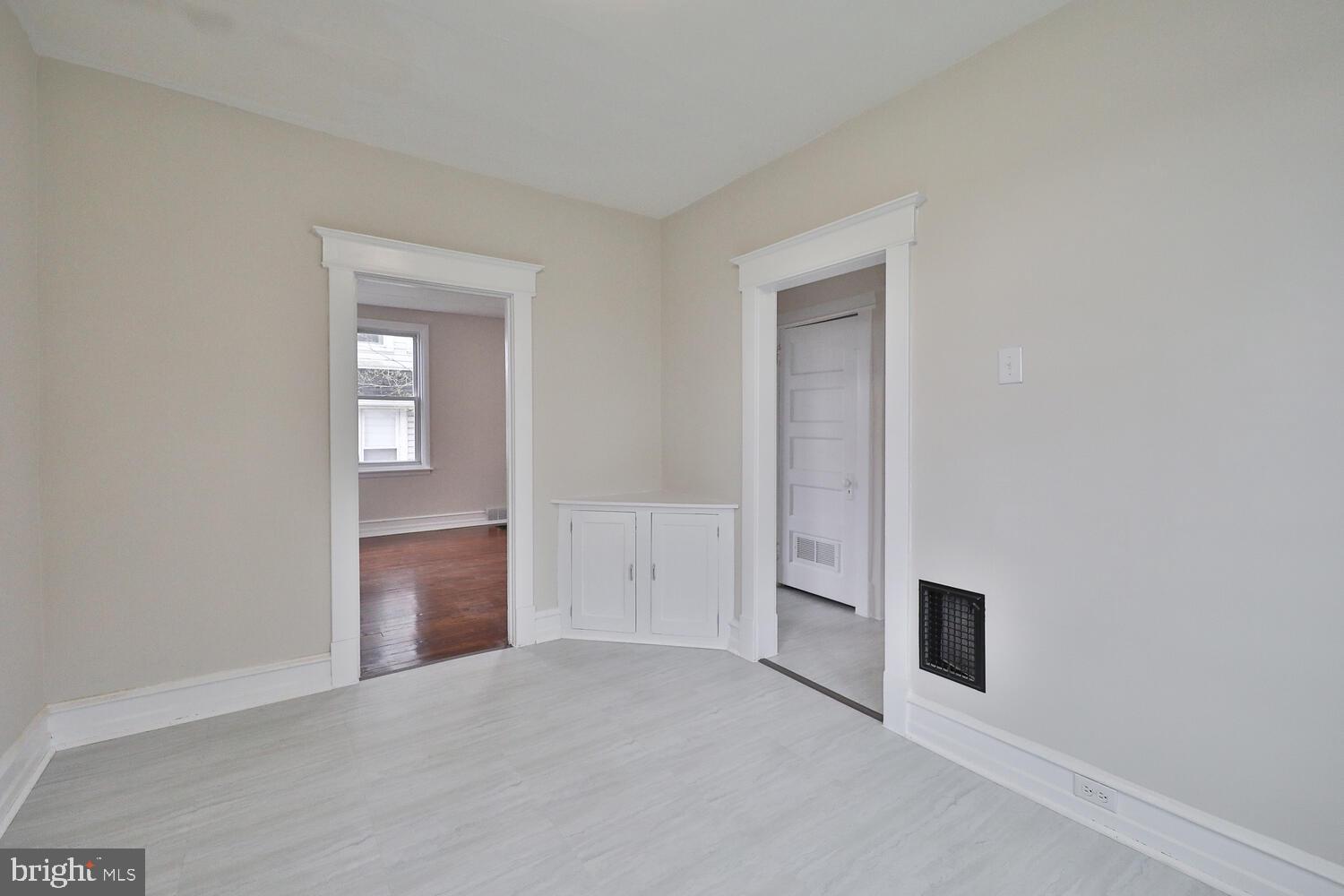 154 Allison Road Willow Grove, PA 19090 - Photo 8 of 30 Gallery Image 8