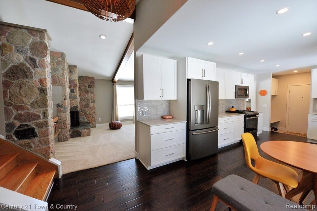 180 Wimberly Drive Rochester Hills, MI 48306 - Photo 8 of 42