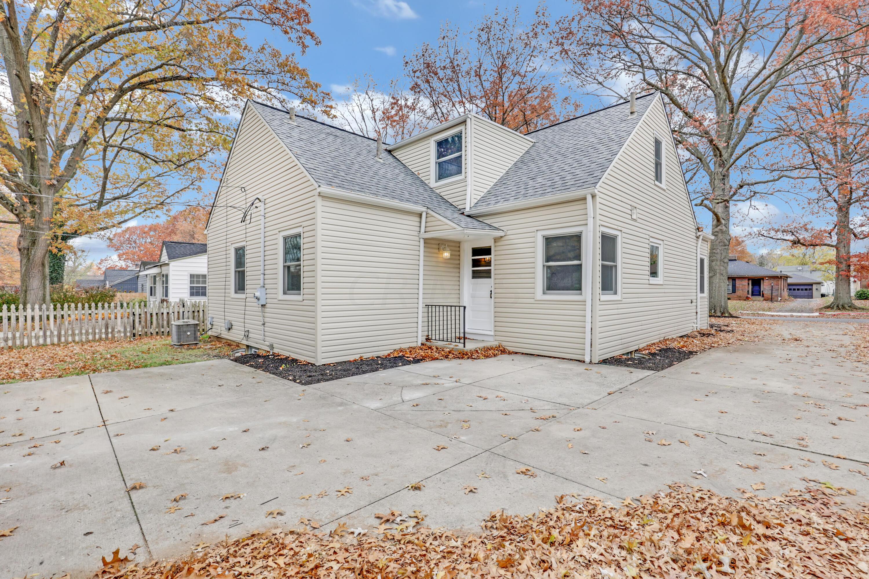 451 Acton Road Columbus, OH 43214 - Photo 39 of 42 Rear Entrance