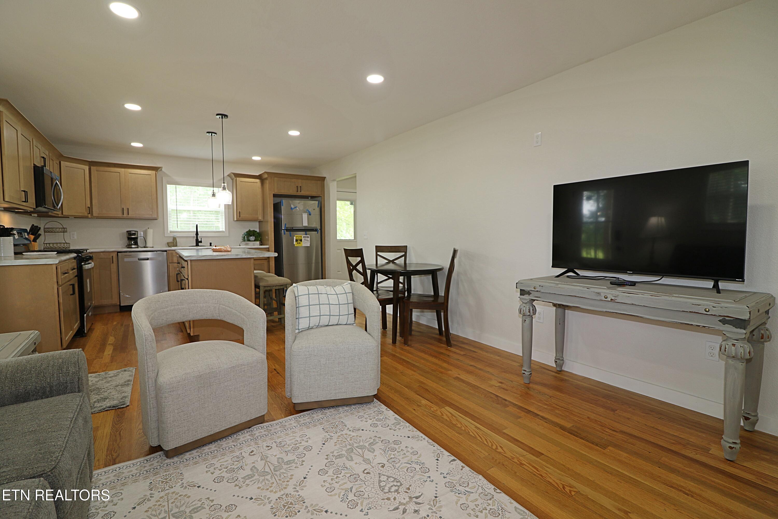 1051 Williams Creek Road Oneida, TN 37841 - Photo 13 of 57 094A1358