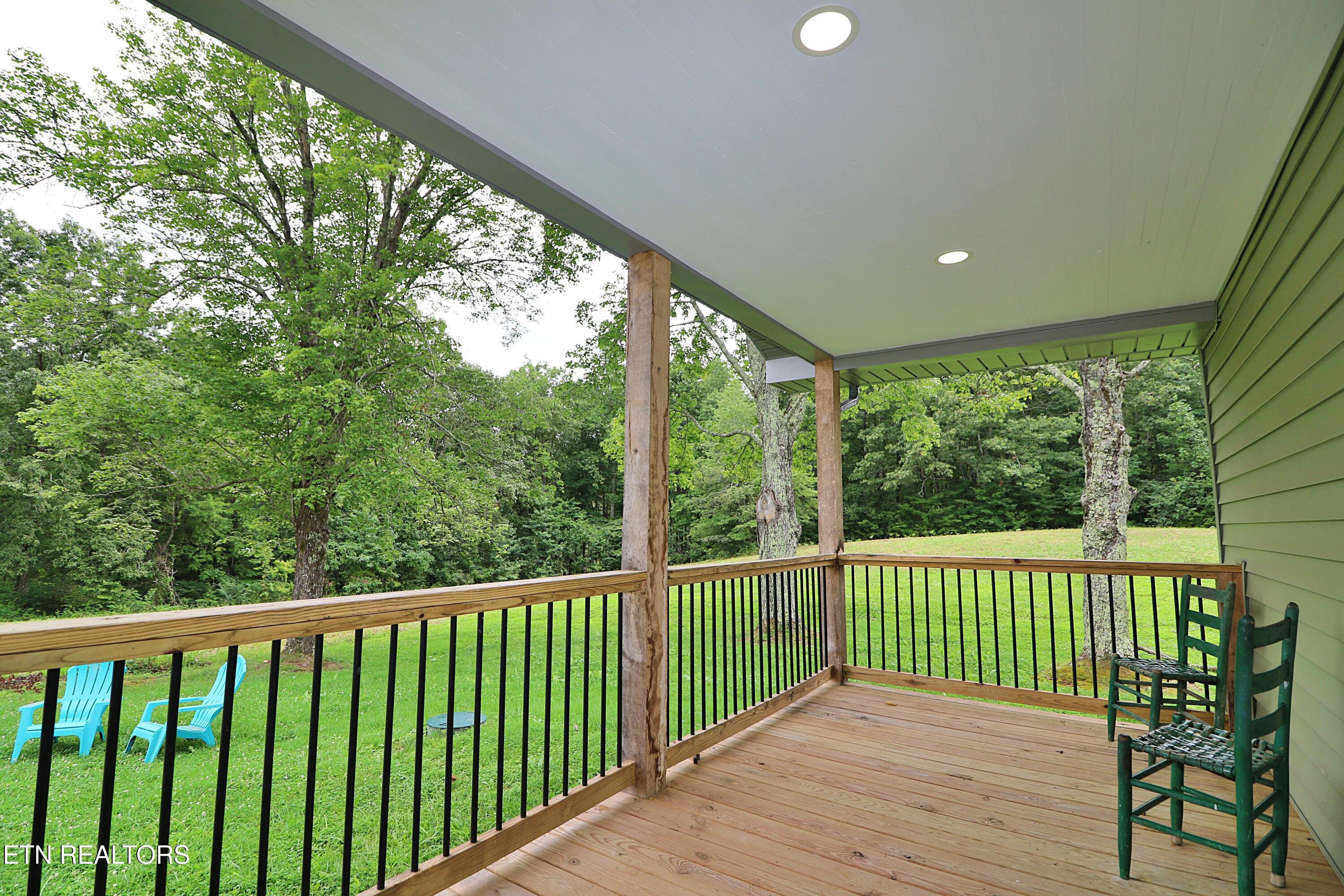 1051 Williams Creek Road Oneida, TN 37841 - Photo 20 of 57 094A1350