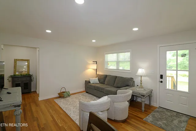 $324,000 | 1051 Williams Creek Road, Oneida, TN 37841