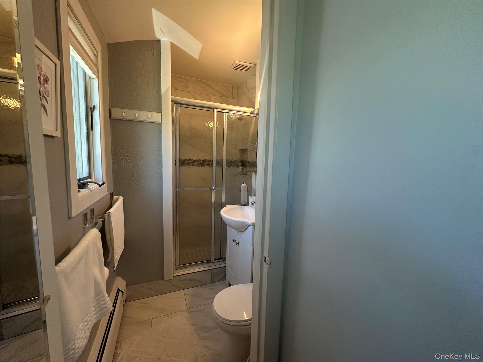 776 Bunker Road Valley Stream, NY 11581 - Photo 13 of 24 En Suite, Full Bath/Shower,