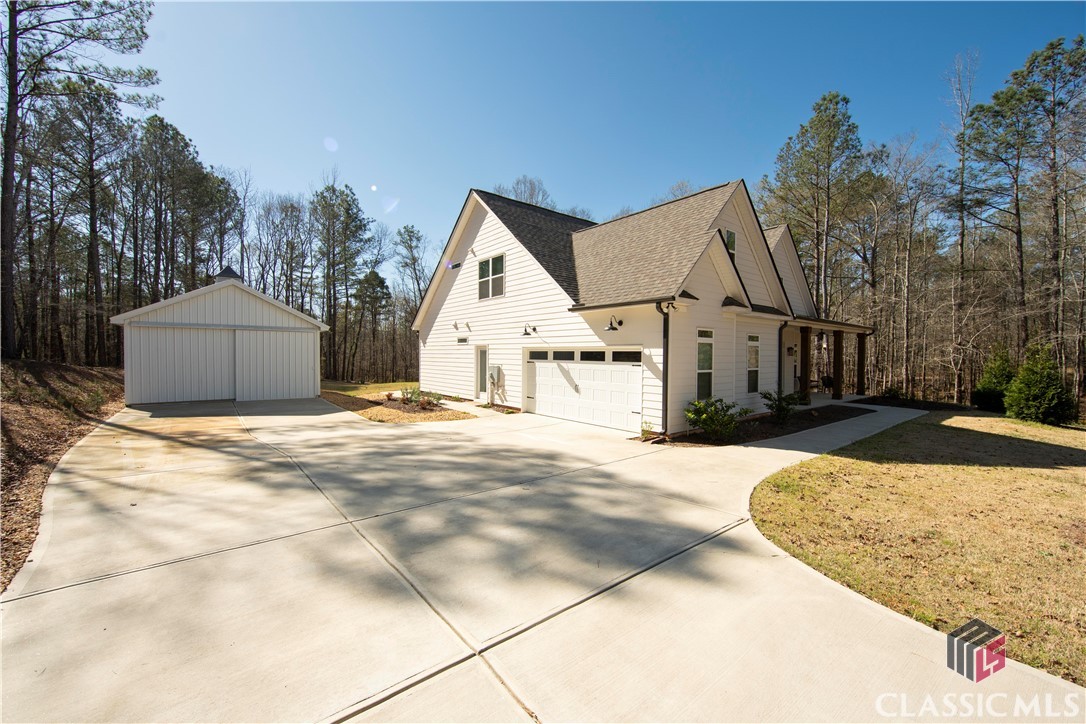 244 Black Thorn Road Colbert, GA 30628 - Photo 12 of 48 Side View