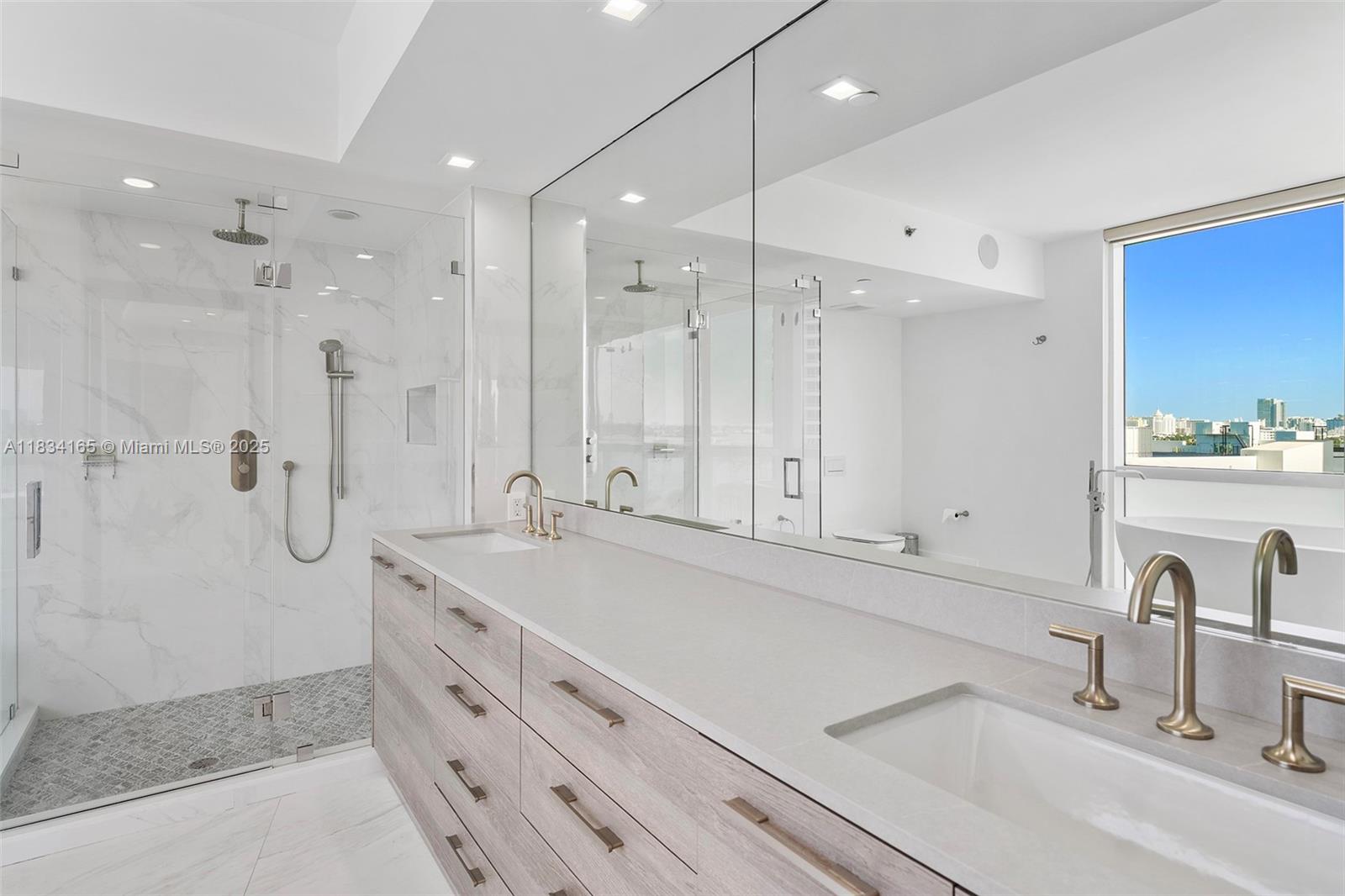 450 Alton Road, Unit 901902 Miami Beach, FL 33139 - Photo 54 of 100