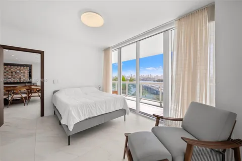 $5,600,000 | 450 Alton Road, Unit 901902, Miami Beach, FL 33139