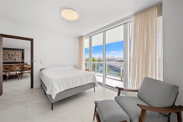 $6,500,000 | 450 Alton Road, Unit 901902, Miami Beach, FL 33139