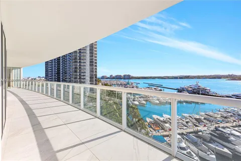 $5,600,000 | 450 Alton Road, Unit 901902, Miami Beach, FL 33139